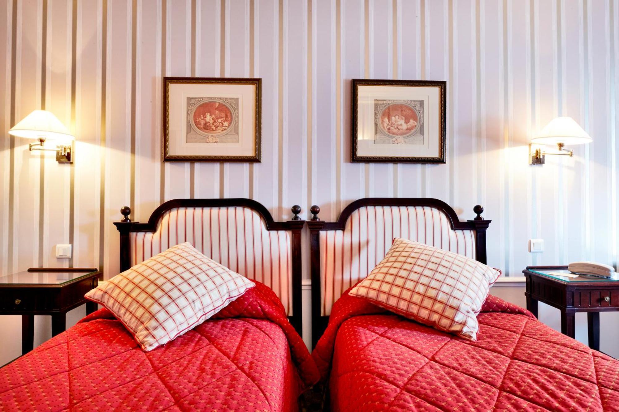 Two Connecting Double Rooms (4 people),684527751:JPEG